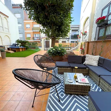 Historic House At Quintana By Casa De Elena * Pineda de Mar